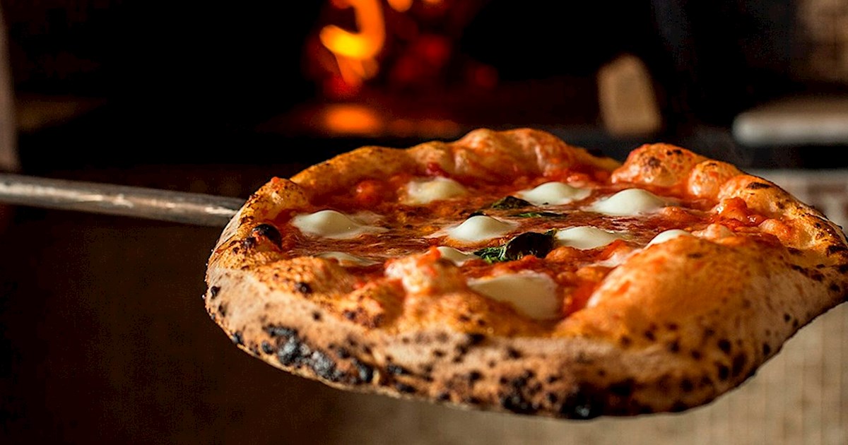 Queen Margherita Pizza: Regal Taste Fit for a Queen